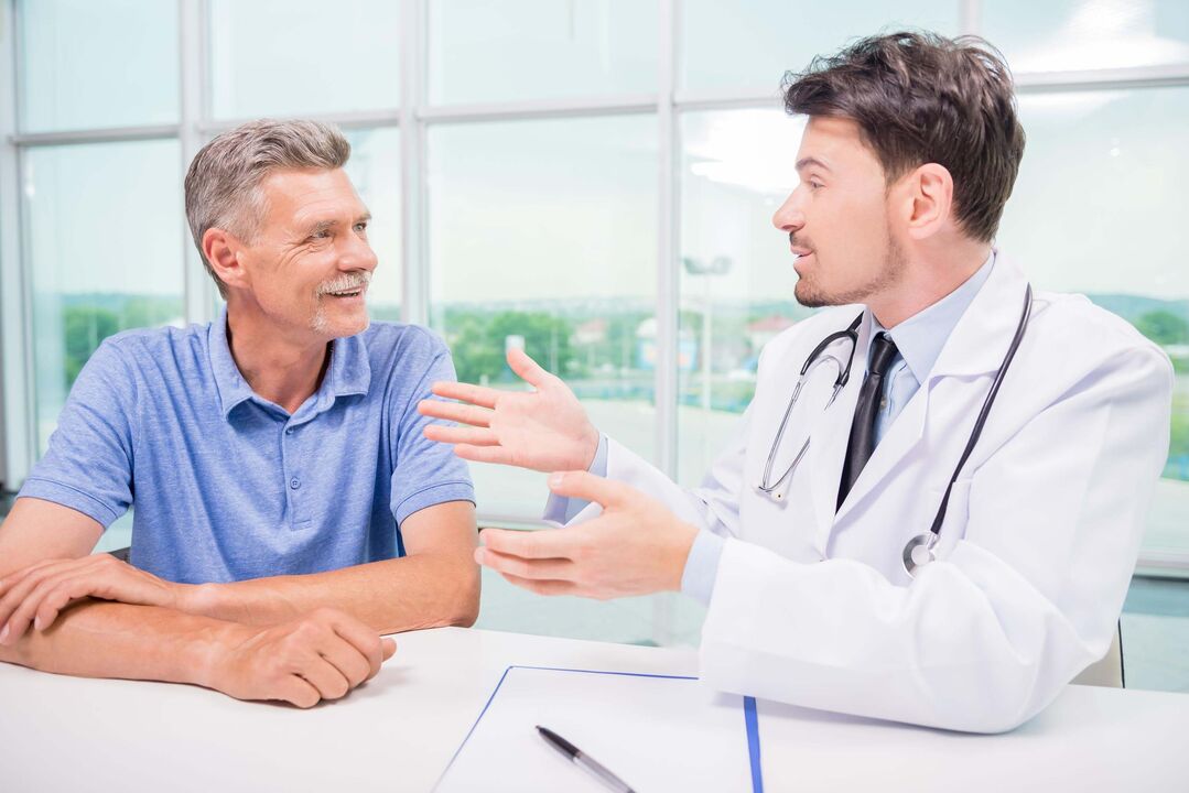 Patient mit Prostatitis bei einem Facharzttermin